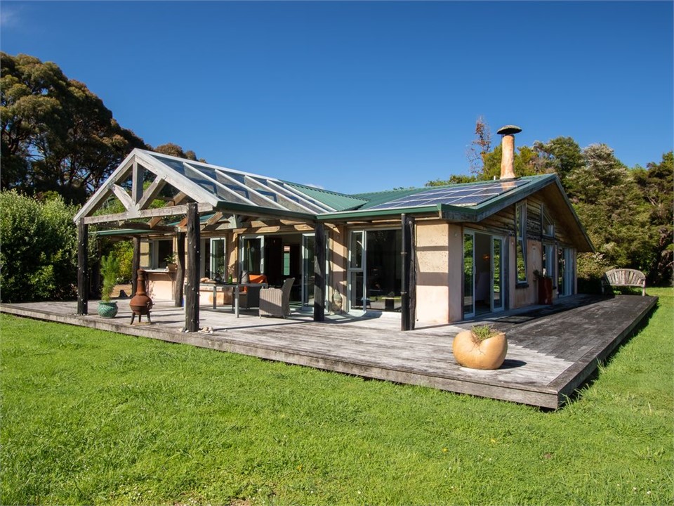 Golden Paradise (Bachcare) Takaka Holiday Home for rent Holiday Houses