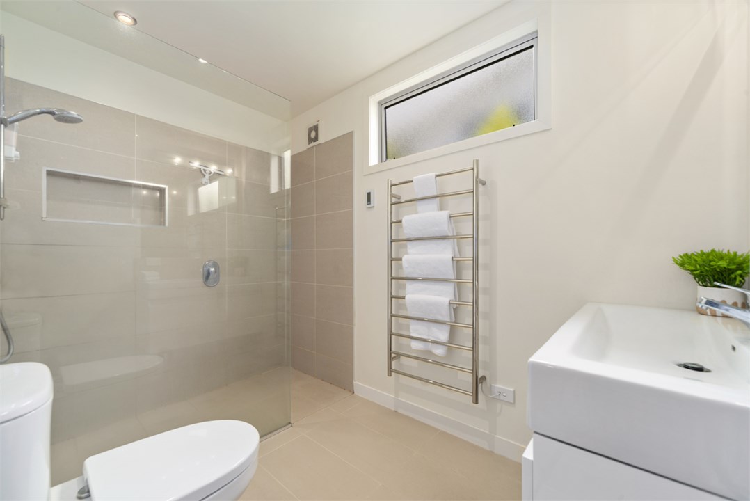 Master bedroom ensuite