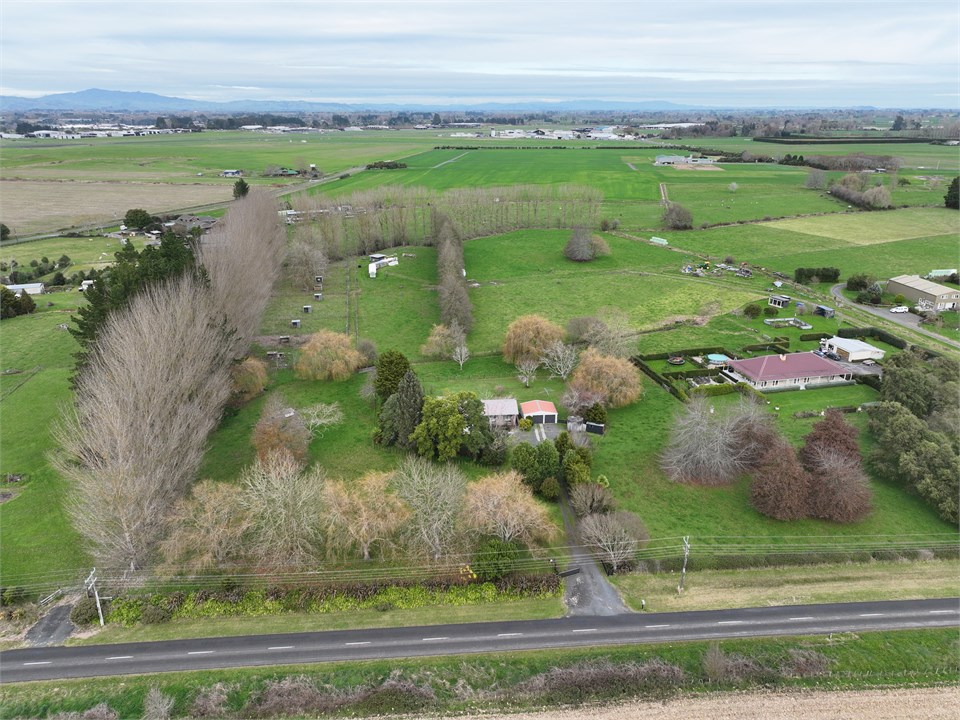 View of the property area and building
