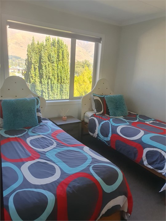 Single bedroom upstairs