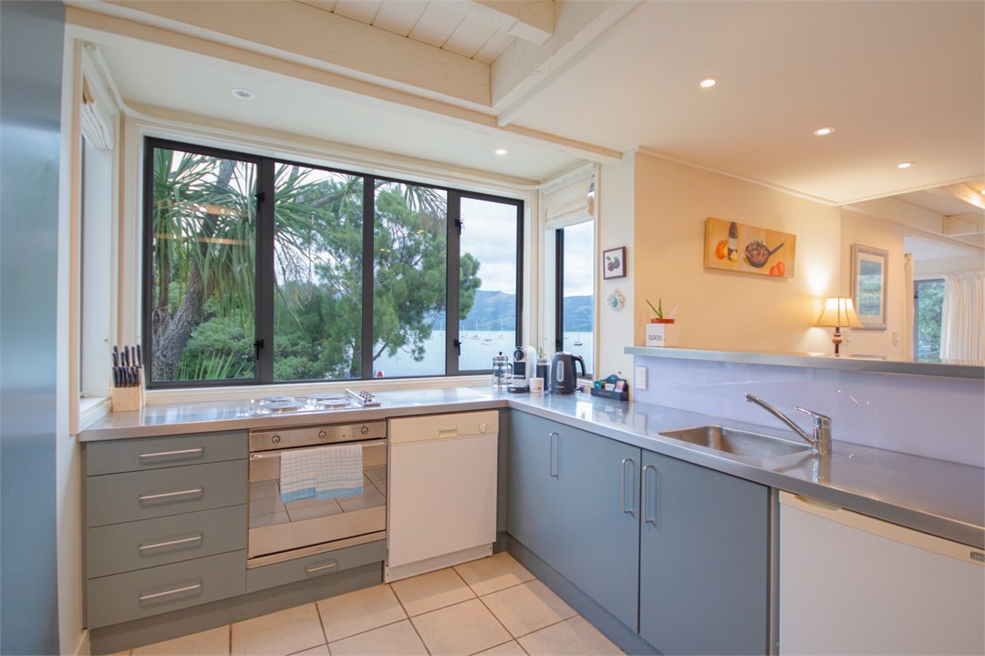 Fully equipped Kitchen area