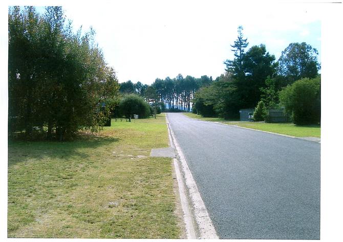 Short walk to beach. 2mins