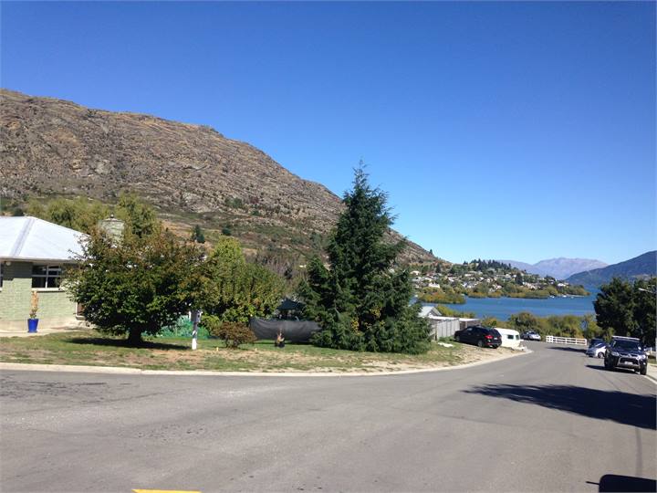 Sunny and close to the lake