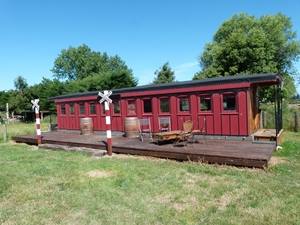 Train Carriage (sleeps 4)