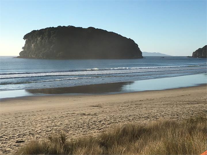 Clark Island, walk there at low tide