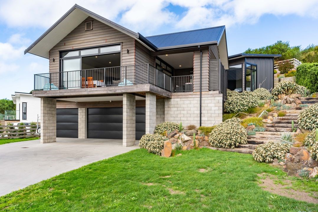 Fuel for the Sol (Bachcare) Mangawhai Heads Holiday Home for rent