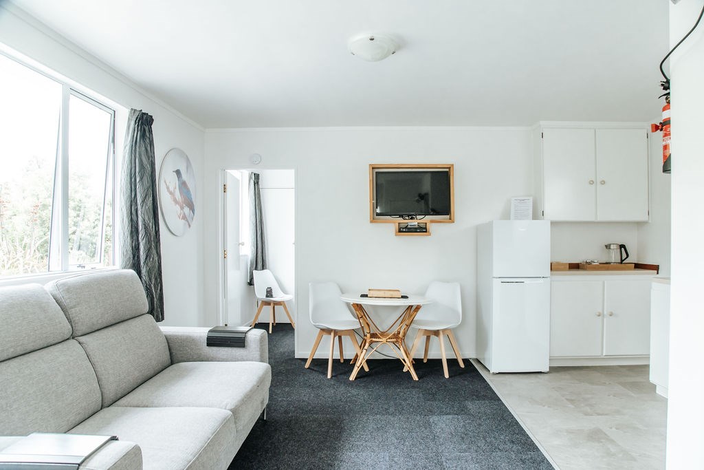 Open plan Lounge, Kitchen and double sofa bed