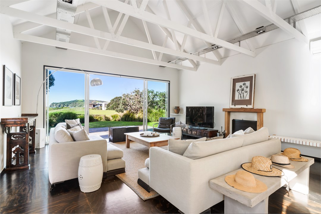 Pavilion One - Lounge