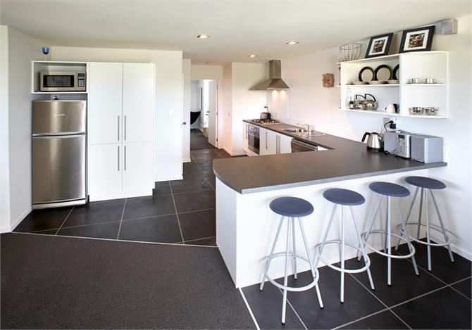 apartmment 5 living upstairs