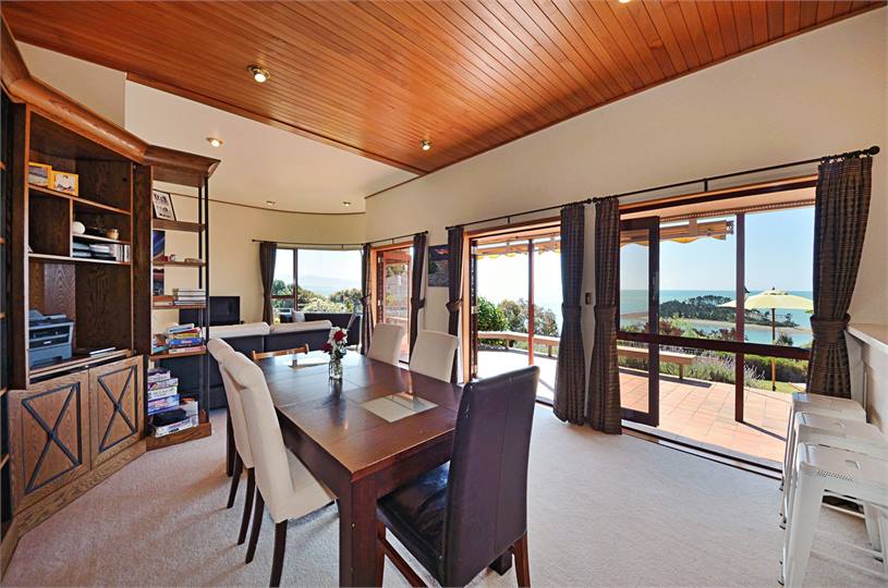 Open-Plan Kitchen, Dining &  Lounge Area