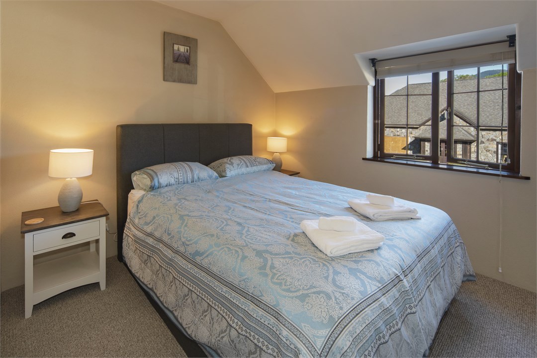 Bedroom 2 (upstairs) with Queen bed