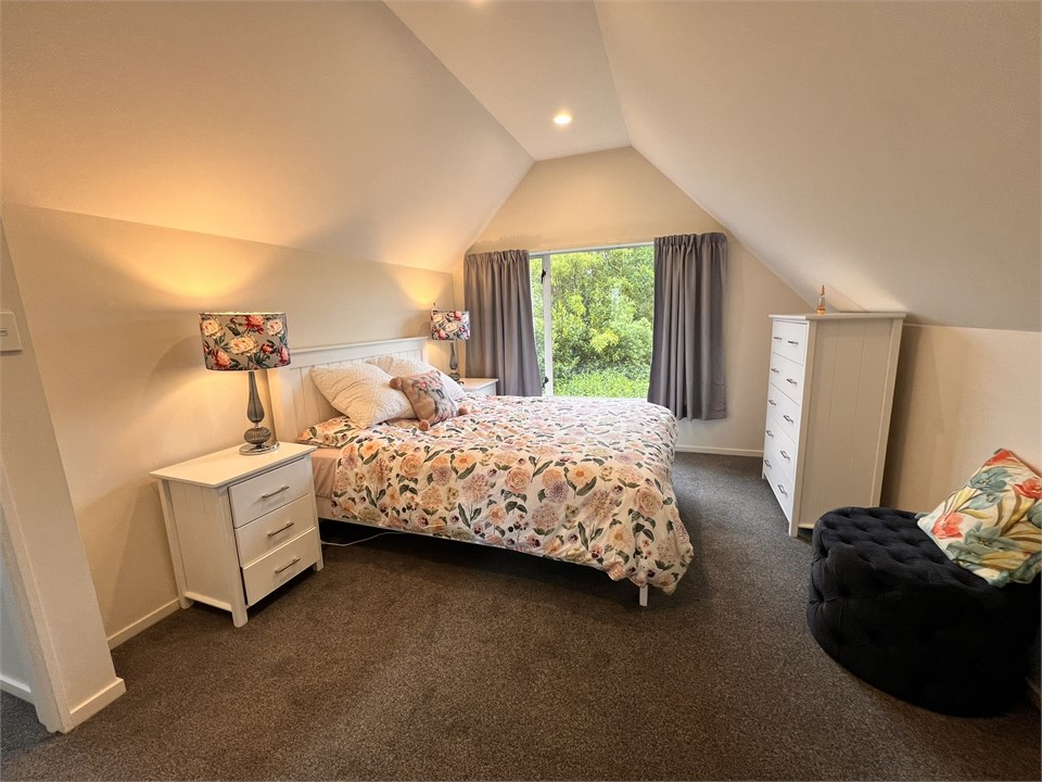 Bedroom 1 has a Queen bed and an ensuite