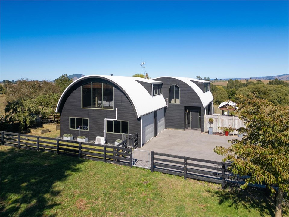 The Barn and Bivvy 1