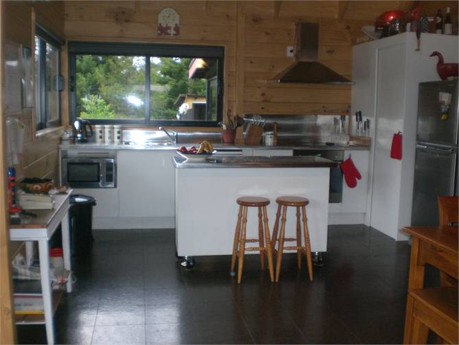 Kitchen to Dinning area