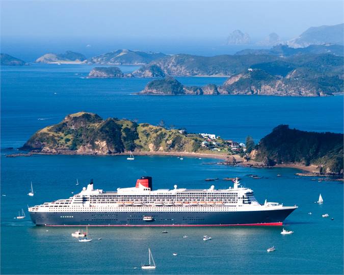 Tapeka Beach with the Islands behind