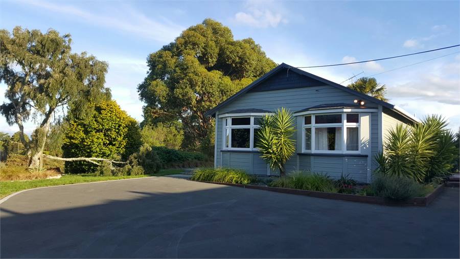 Azalea Cottage Mapua Holiday Home for rent Holiday Houses