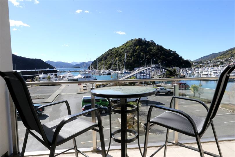 OUTDOOR TABLE ON BALCONY