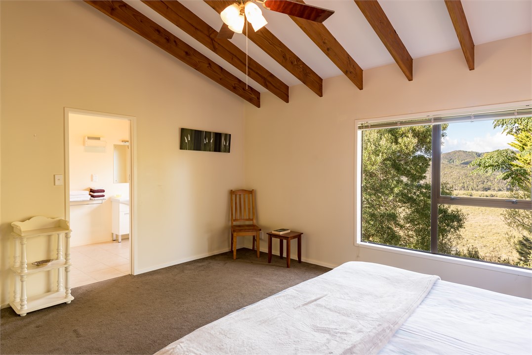 Entrance to B1 en-suite