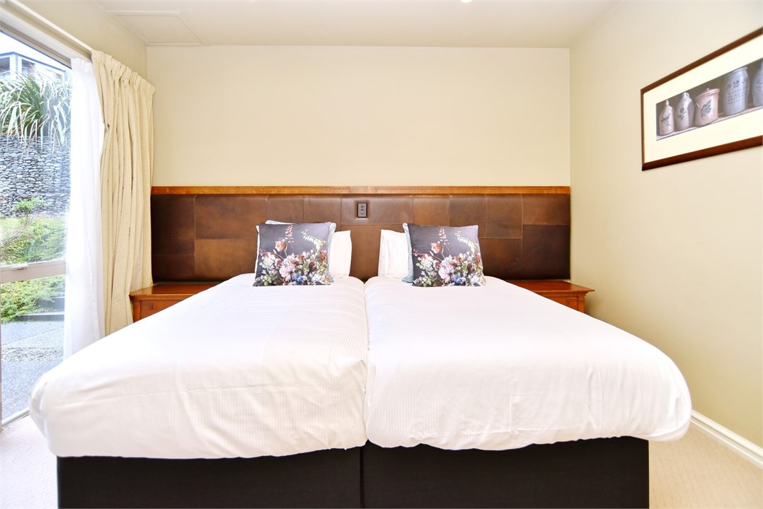 Bedroom 3 has 2 Single beds