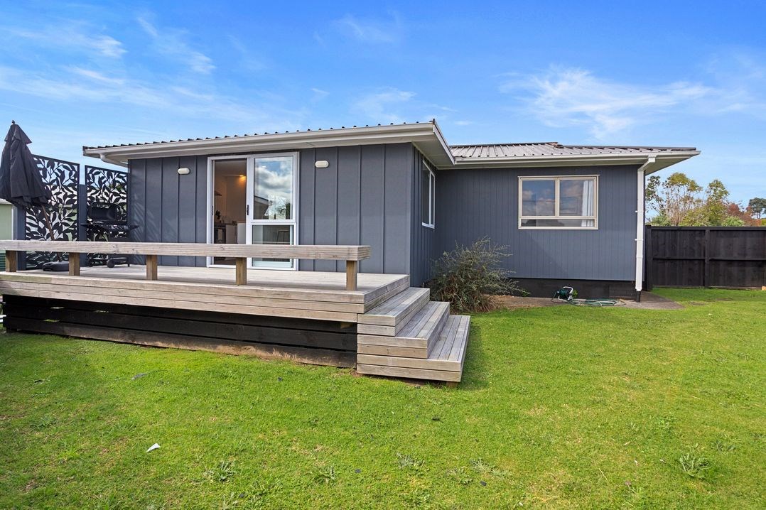Coastal Breeze (Bachcare) Waihi Beach Holiday Home for rent Holiday