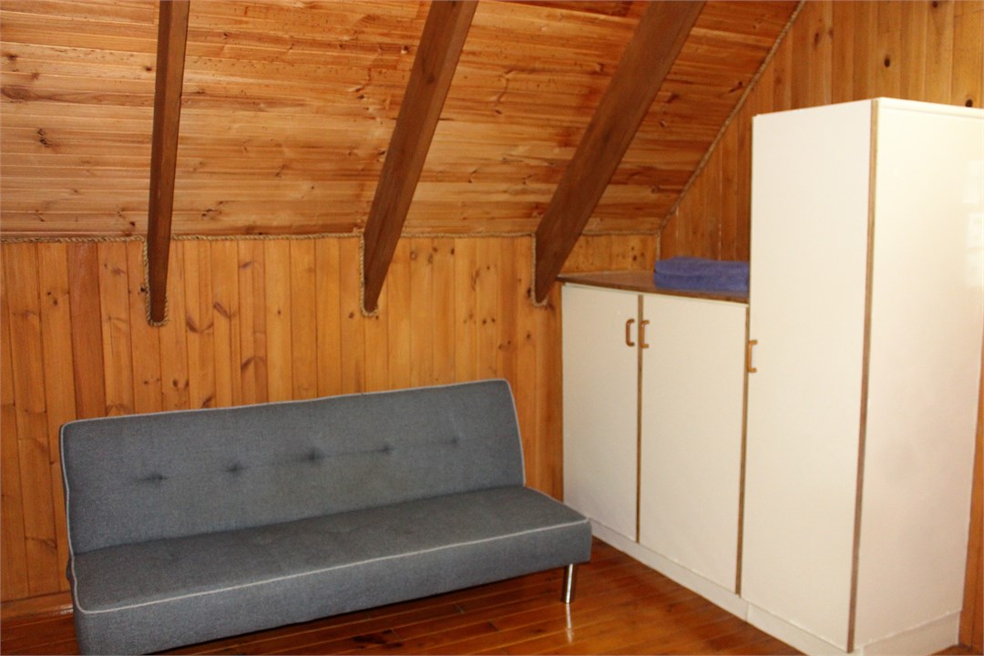 Master Bedroom - Sofa bed