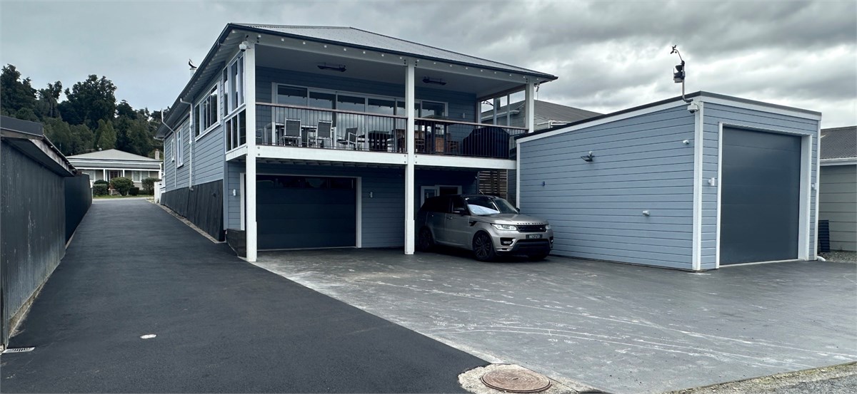 Drive through Ahau St to Koe St