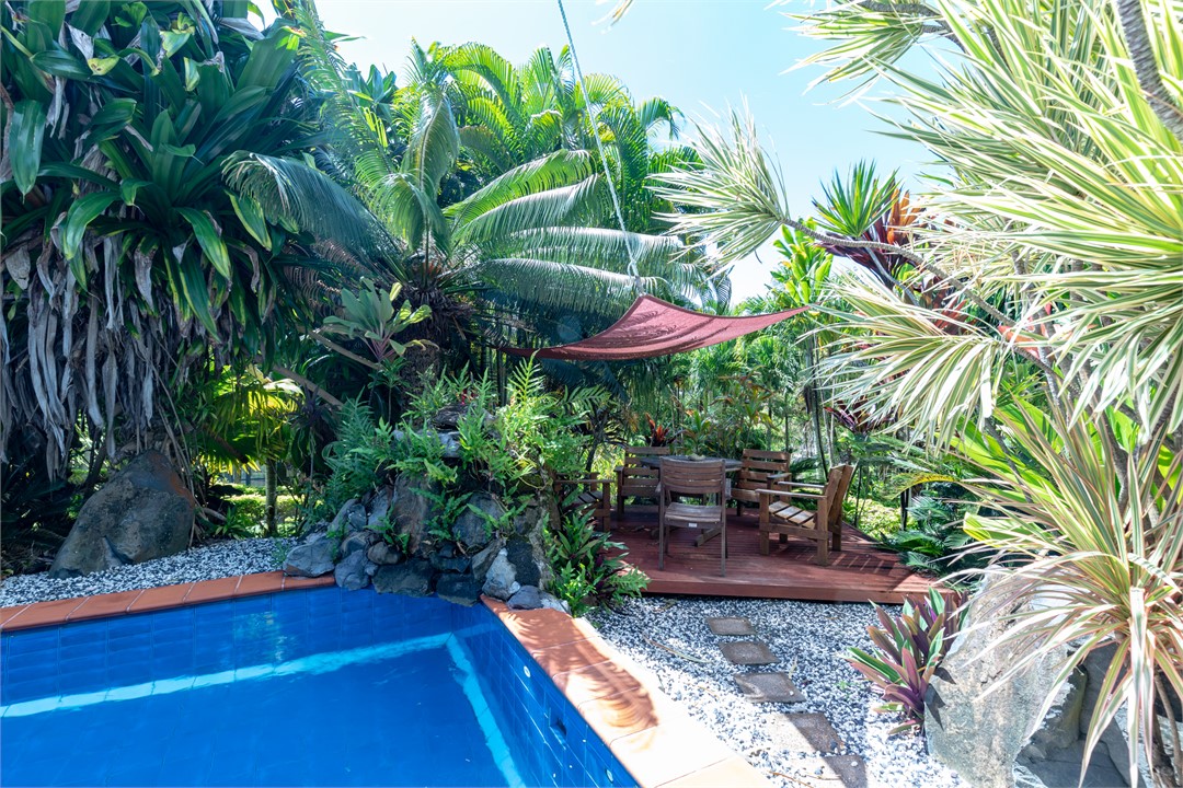 Muri Lodge Outdoor Area