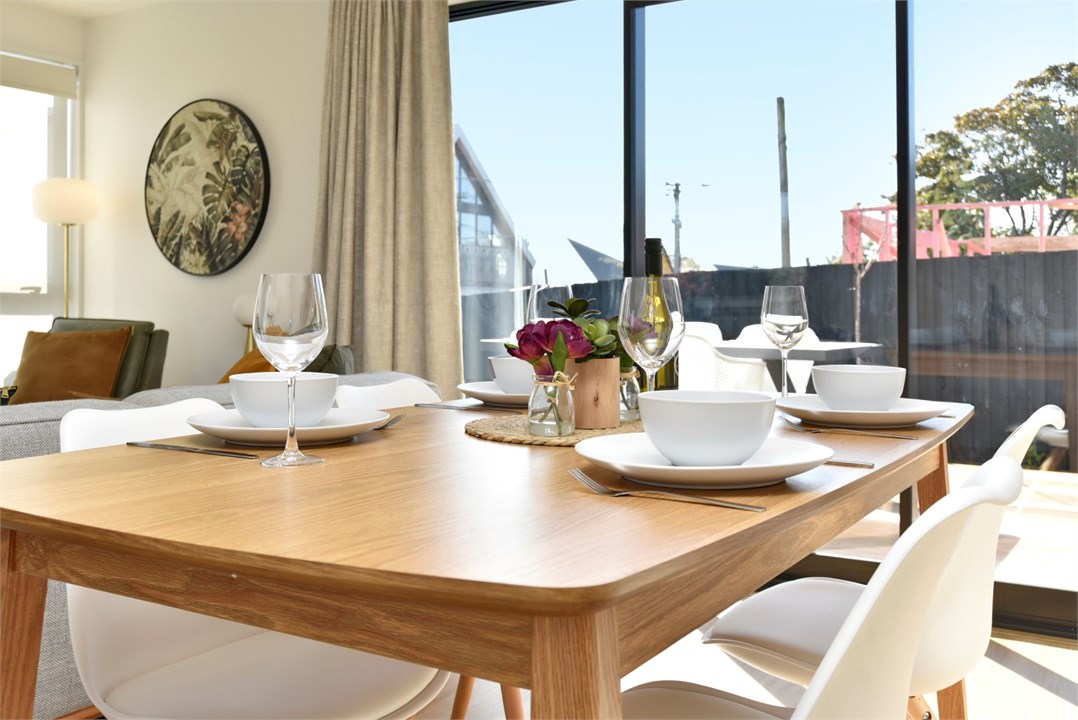 Dining area that seats 4 people