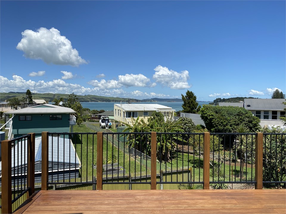 Deck and Outside Covered Area with Speaker