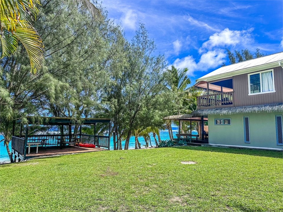 Lots of space to play and park