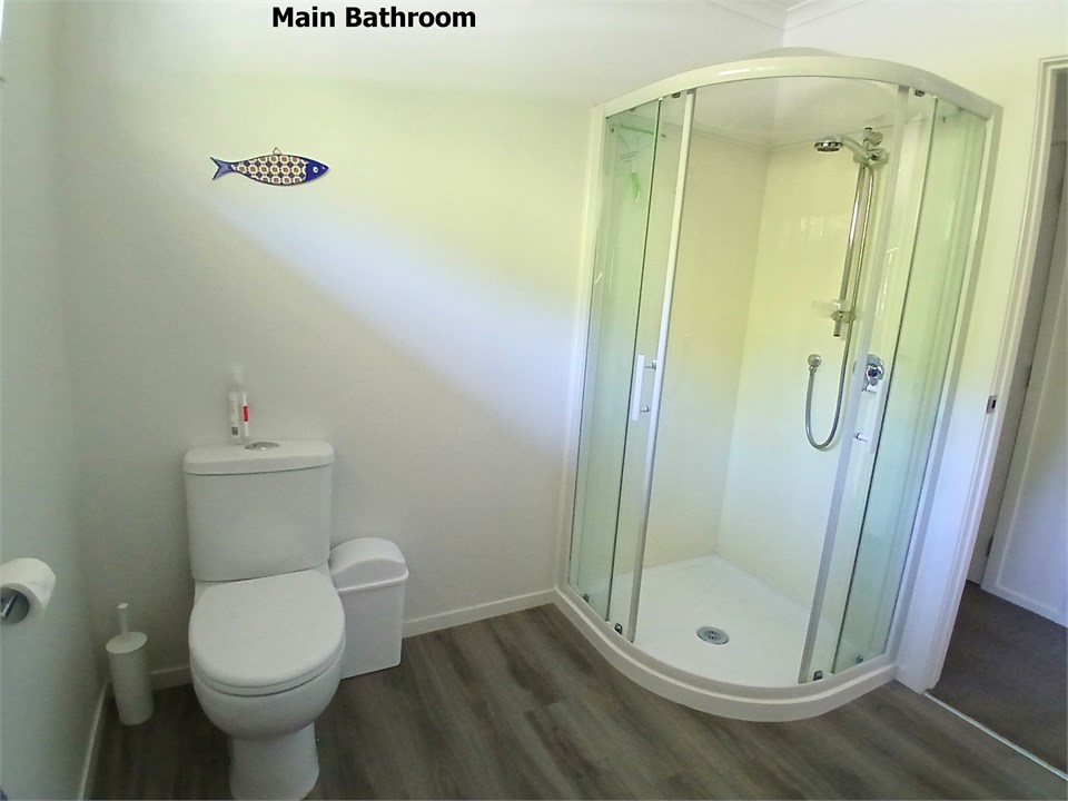 Main Bathroom