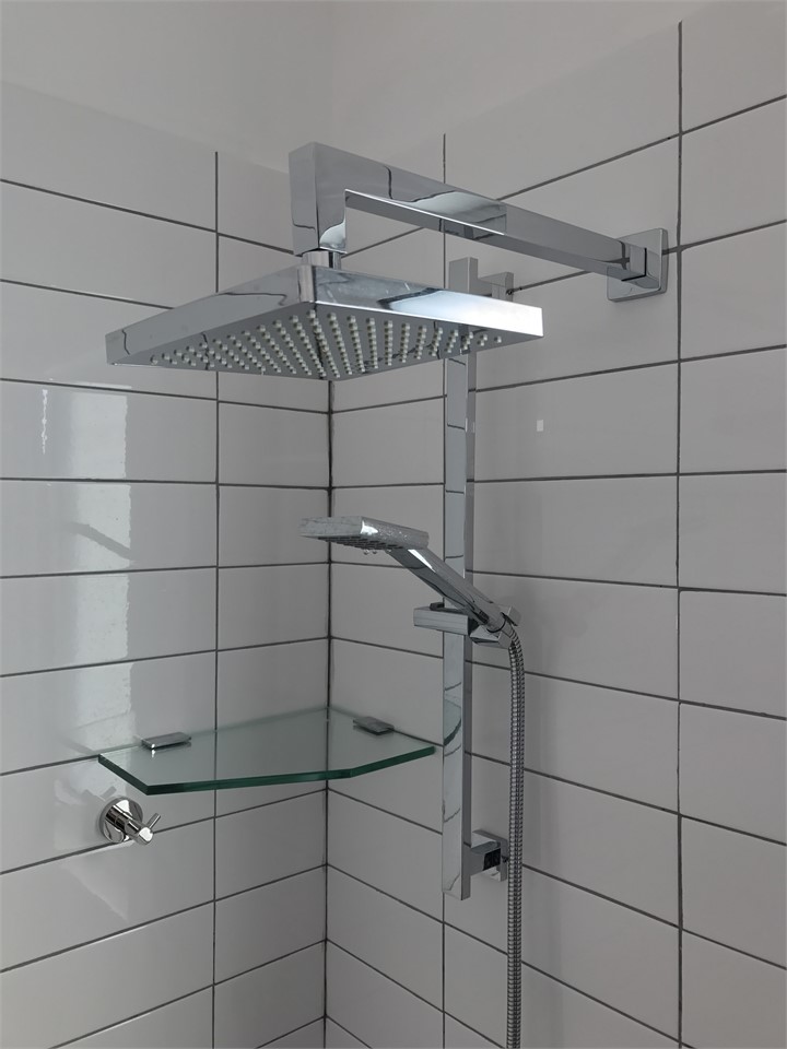 Rainfall and Wall Mounted Showerheads