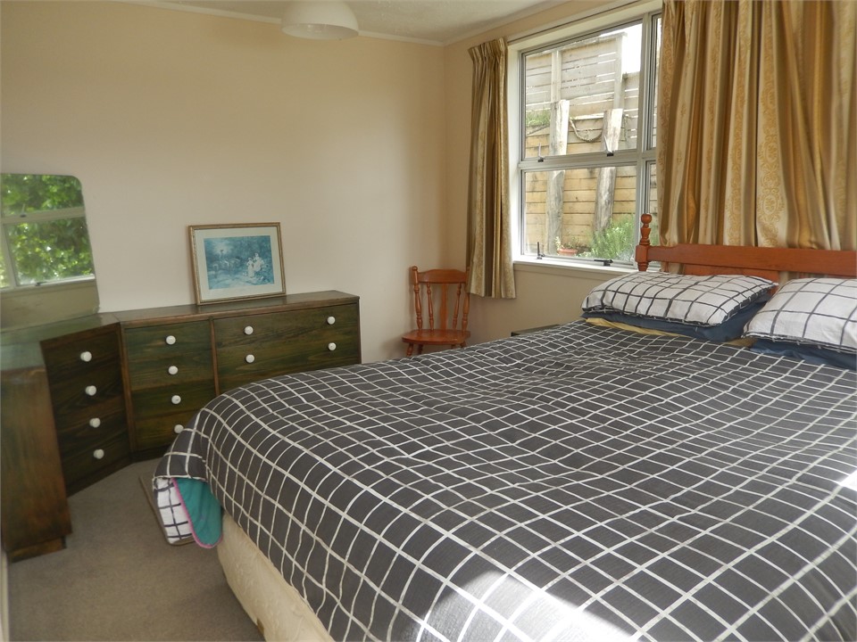 No 1 bedroom with King bed