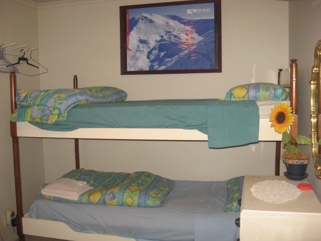 Bedroom 3 bunks plus a single