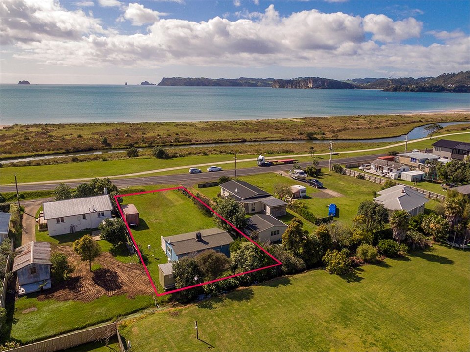 Bijou Buffalo Bliss (Bachcare) Whitianga Holiday Home for rent Holiday Houses