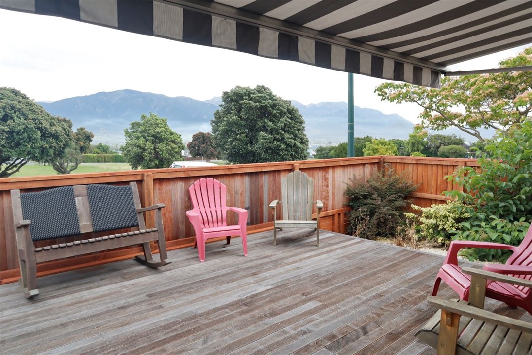 Albatross House (Kaikoura Holiday Homes) Kaikoura Holiday Home for