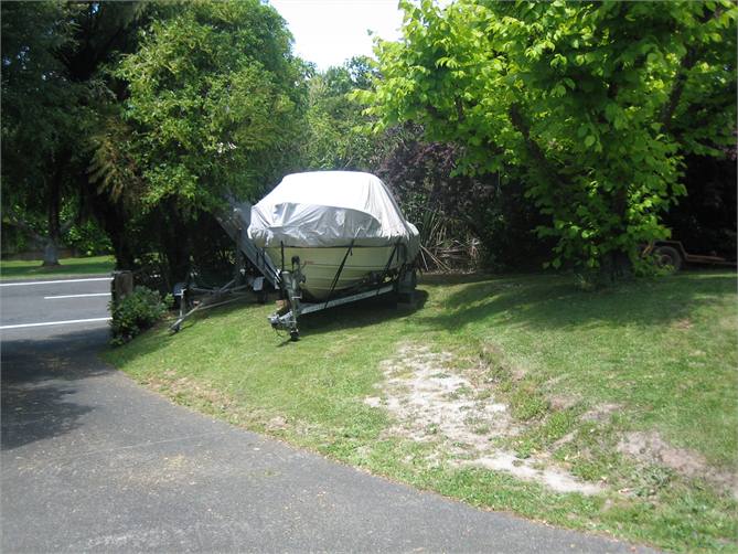 Boat park up drive (small / medium boat)