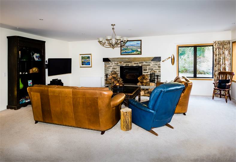 Fire place, TV, xbox, large lounge area 