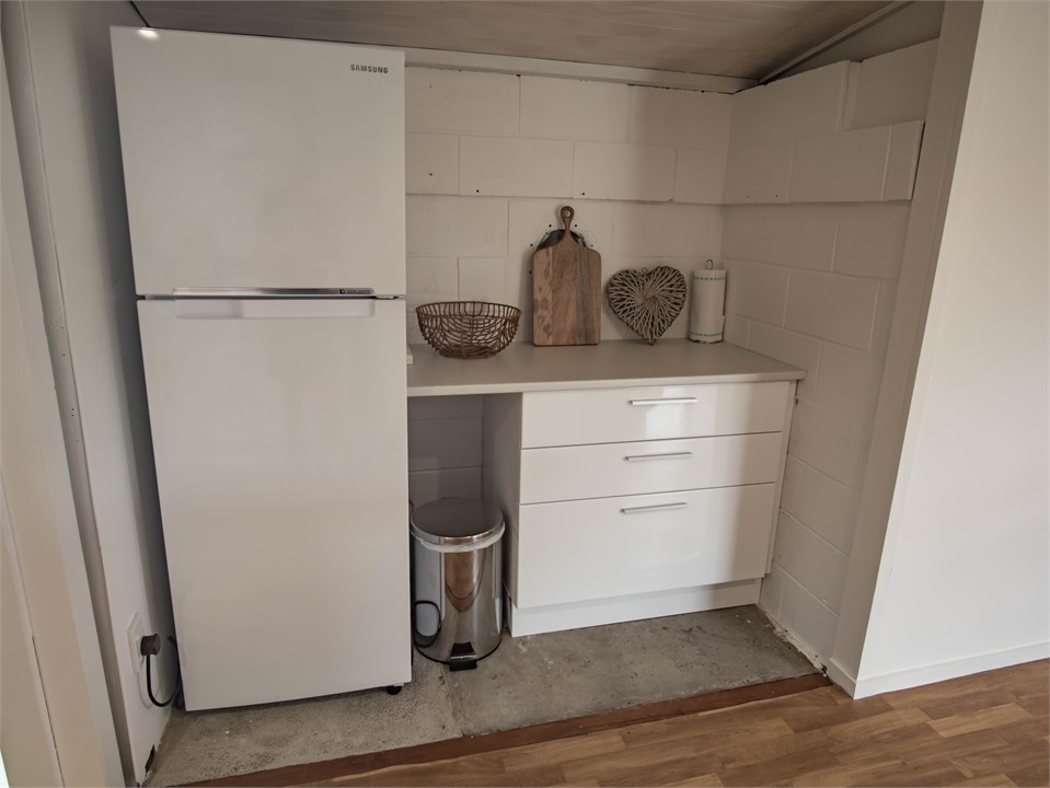 Electric Fridge/Freezer