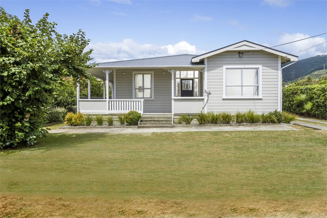 A 1930's classic kiwi villa