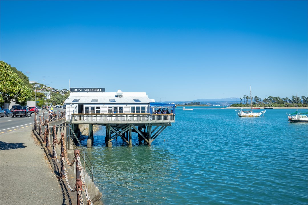 Wakefield Quay surrounds