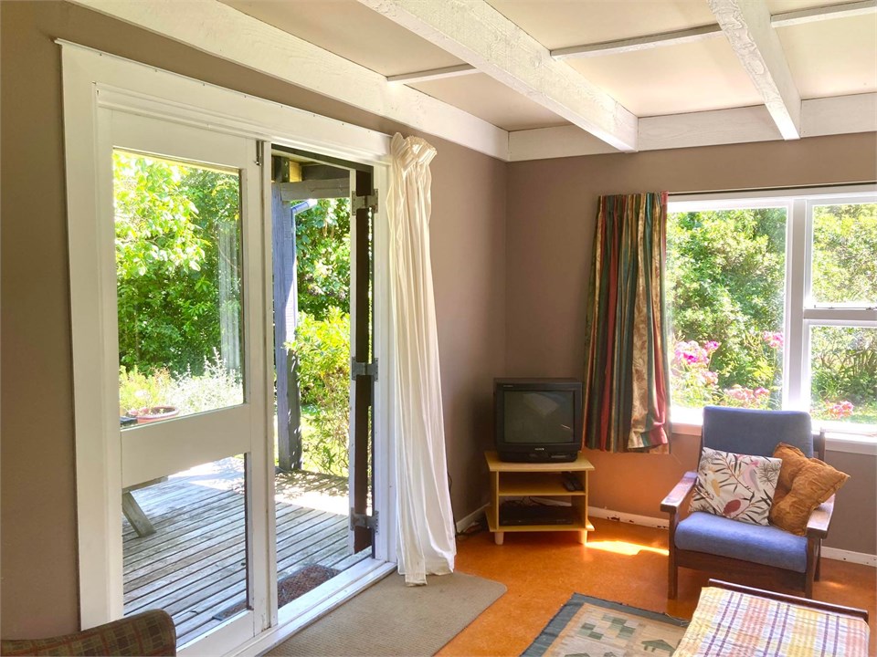 Living area inside Wimbled Inn