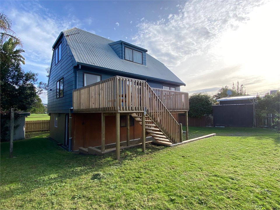 A GOLFERS DELIGHT ON BELLONA 215B BELLONA WHANGAMATA Whangamata Holiday Home for rent