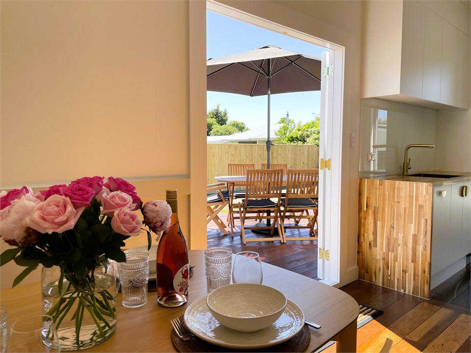 The Snug cottage modern comfort, heritage charm, Greytown Greytown