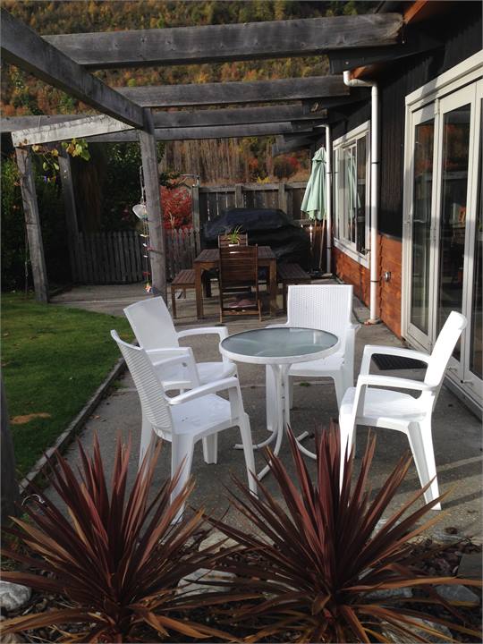 B B Q area and outside dining