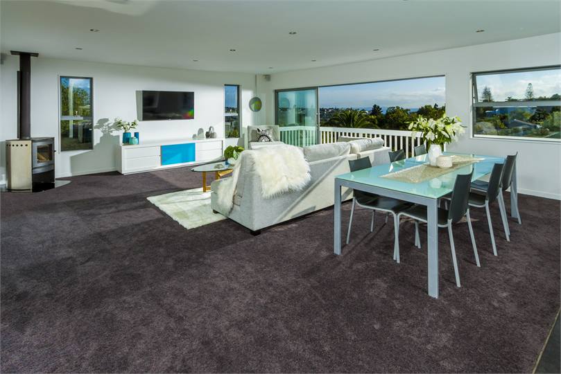 Main lounge - SKY TV, Bose surround sound