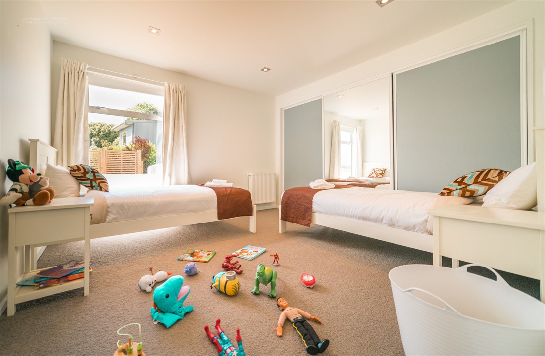 Lower level kids bedroom - 2 king single beds