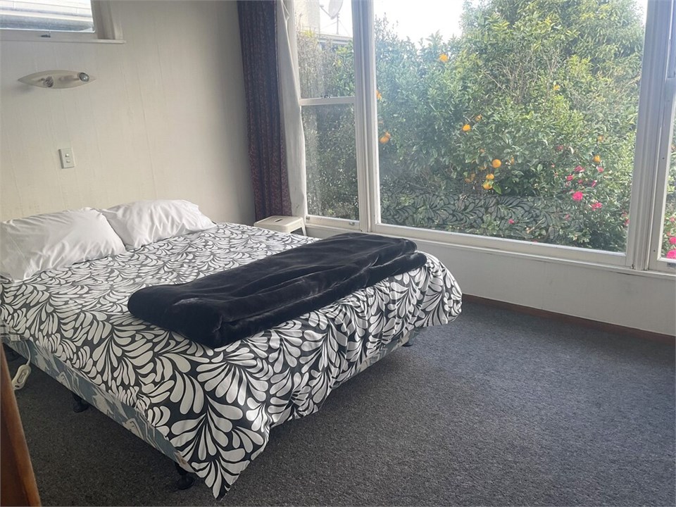 Master Bedroom - Bed