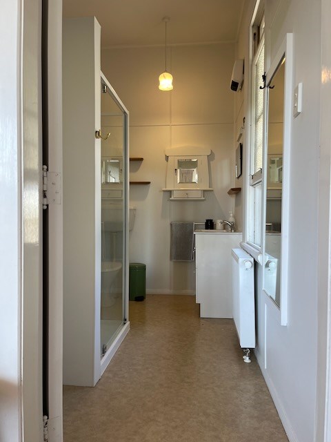 ensuite, master bedroom