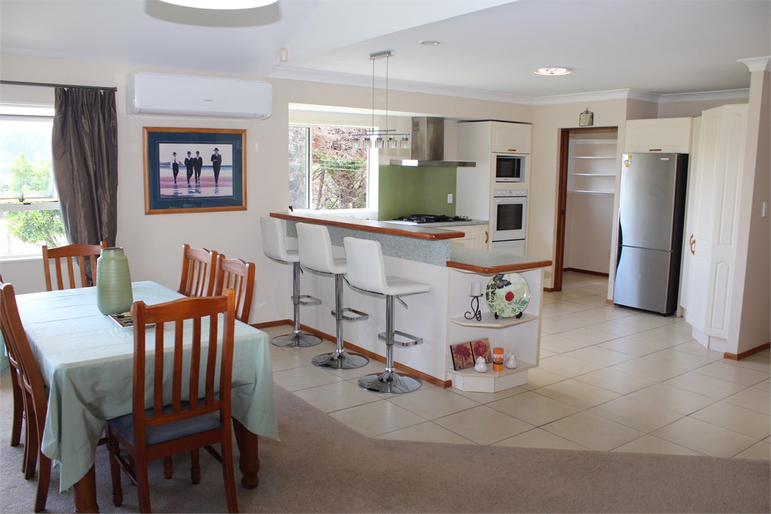 walk-in pantry off kitchen